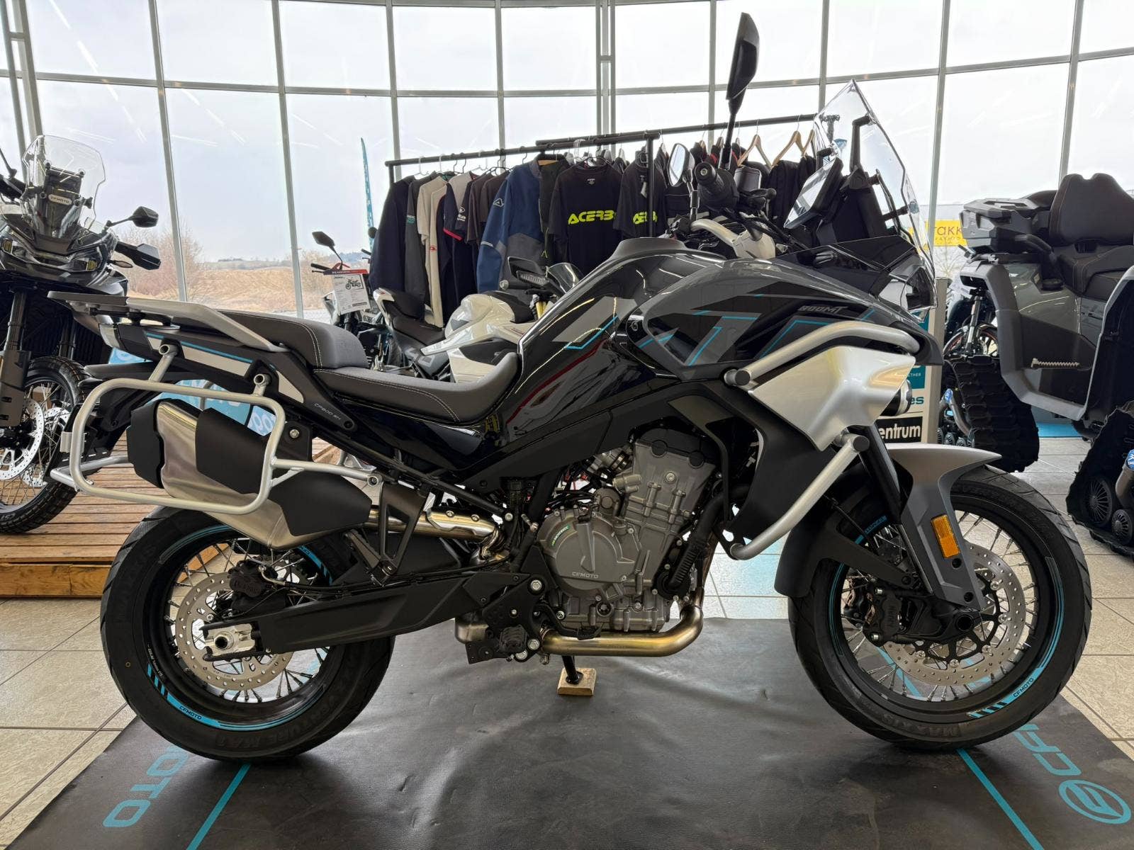 CFMOTO 800 MT