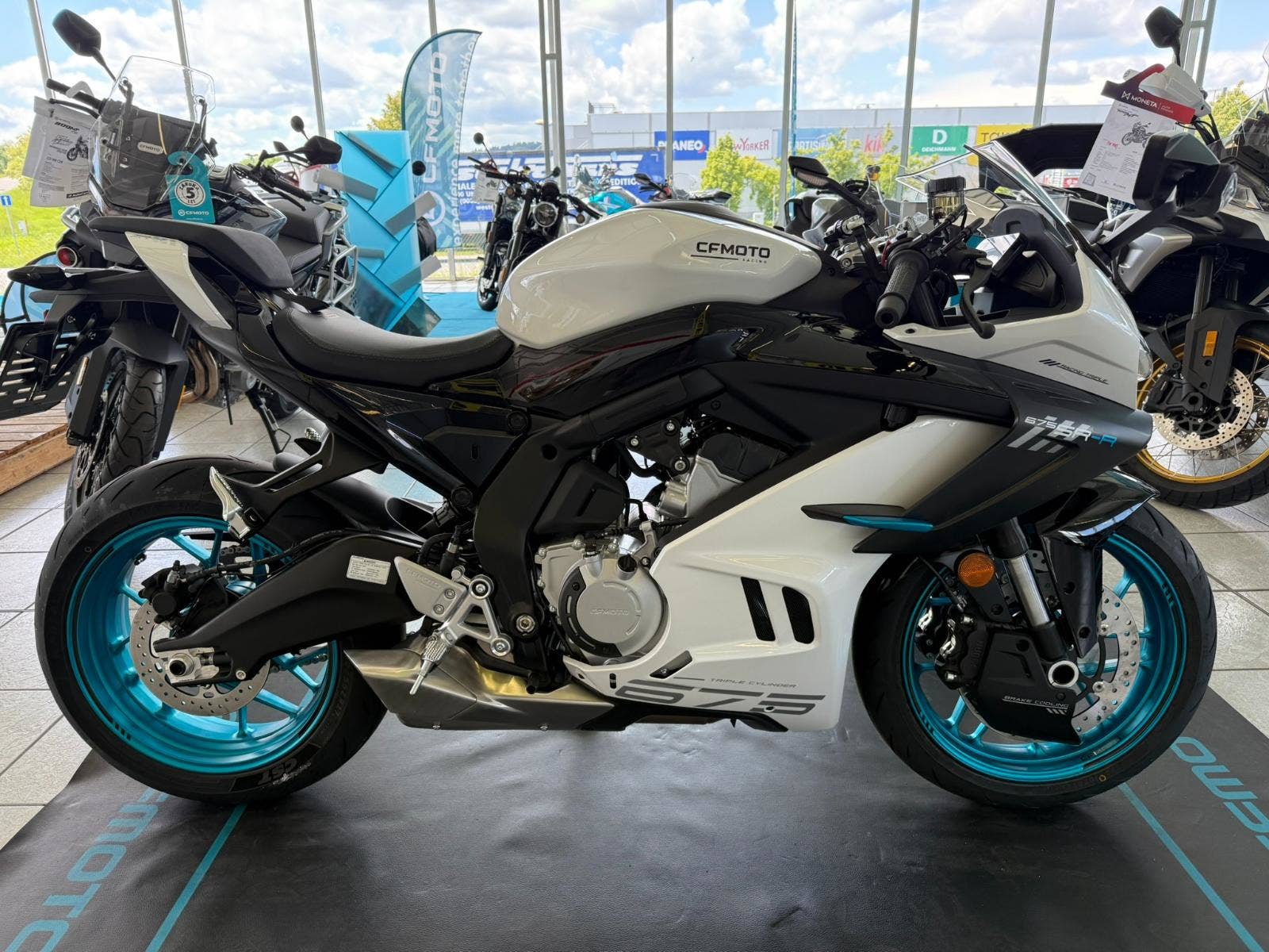 CFMOTO 675 SR-R