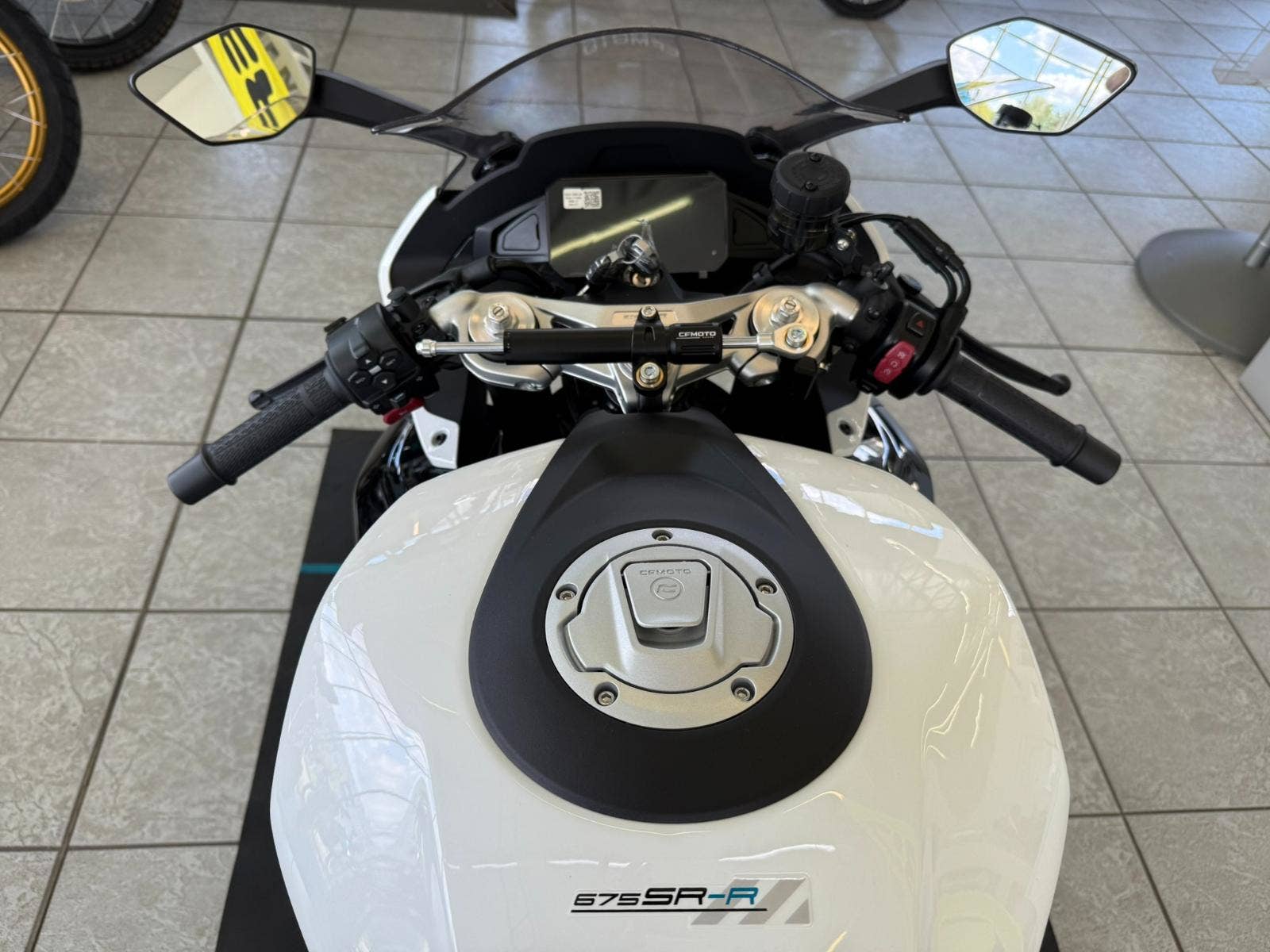 CFMOTO 675 SR-R