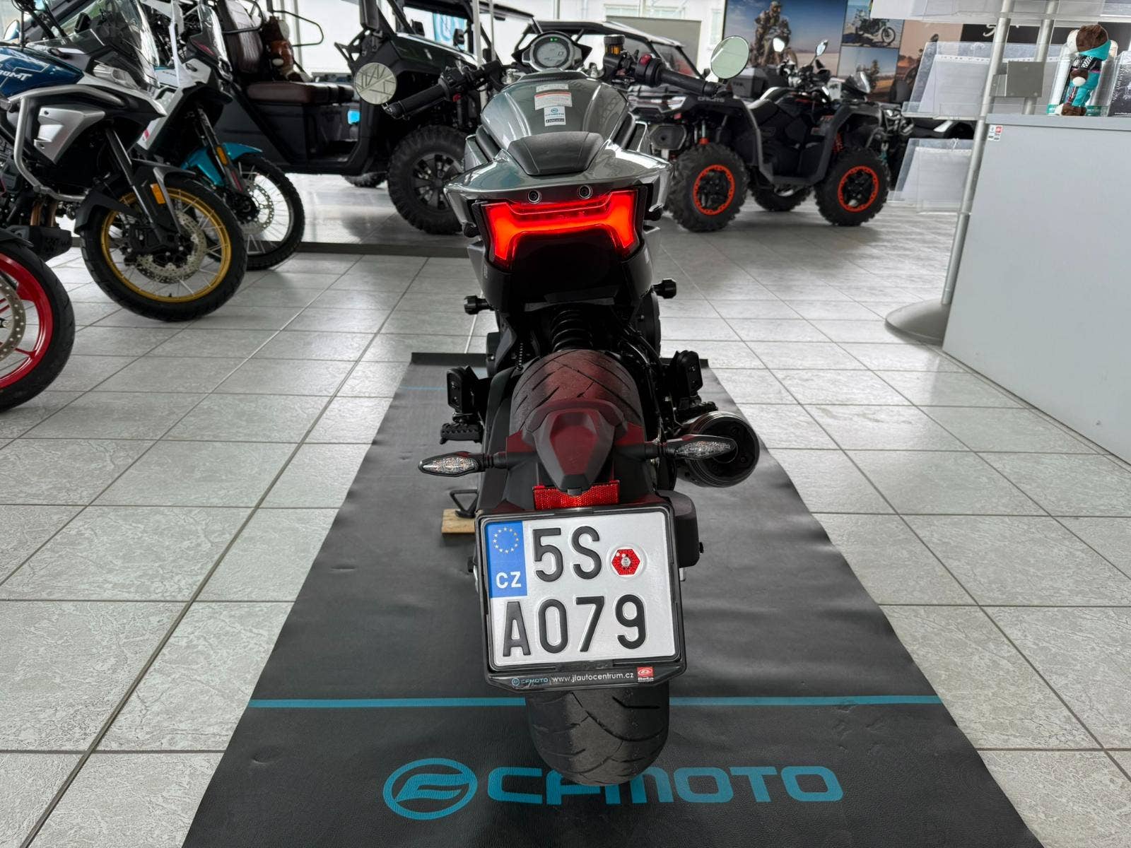 CFMOTO 700 CL-X Sport