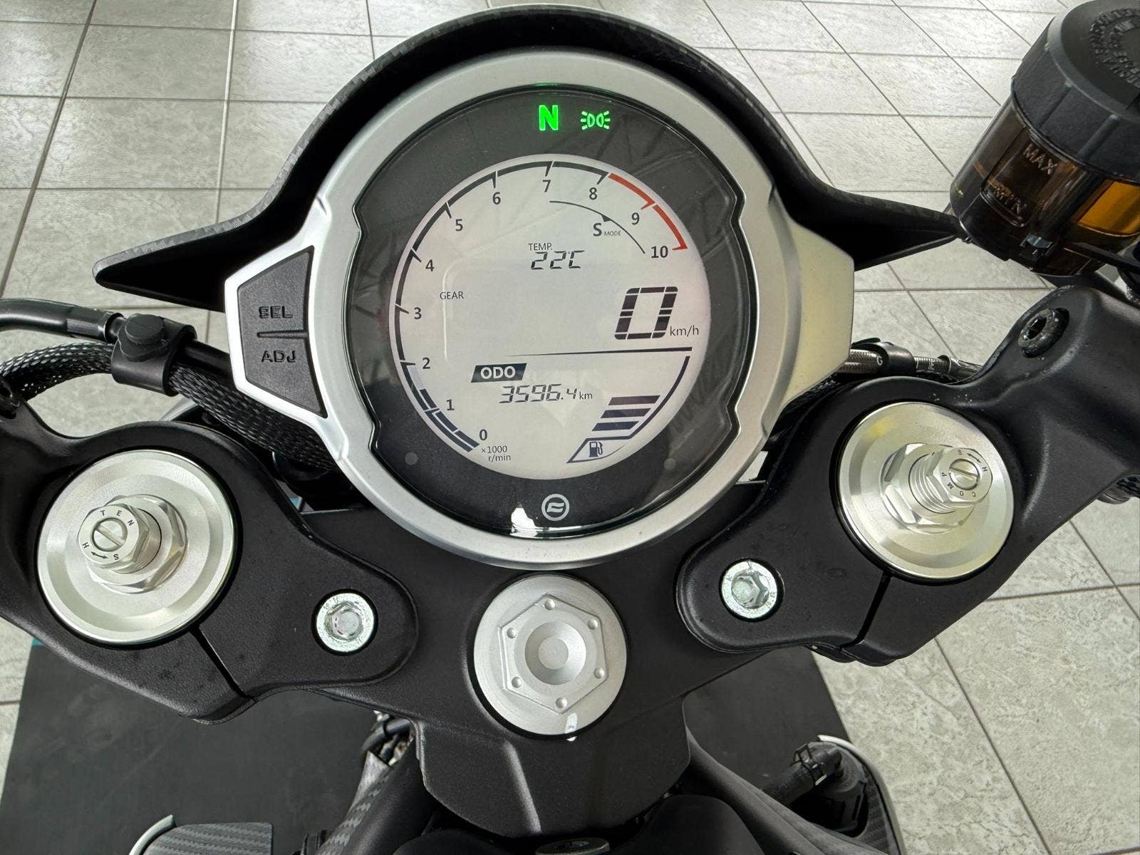 CFMOTO 700 CL-X Sport