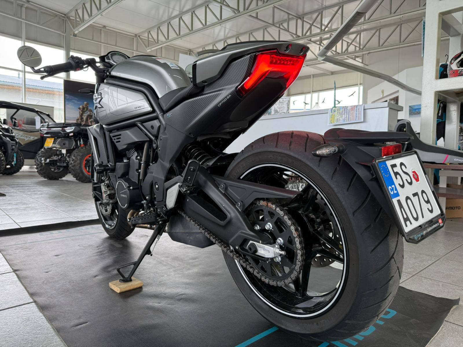 CFMOTO 700 CL-X Sport