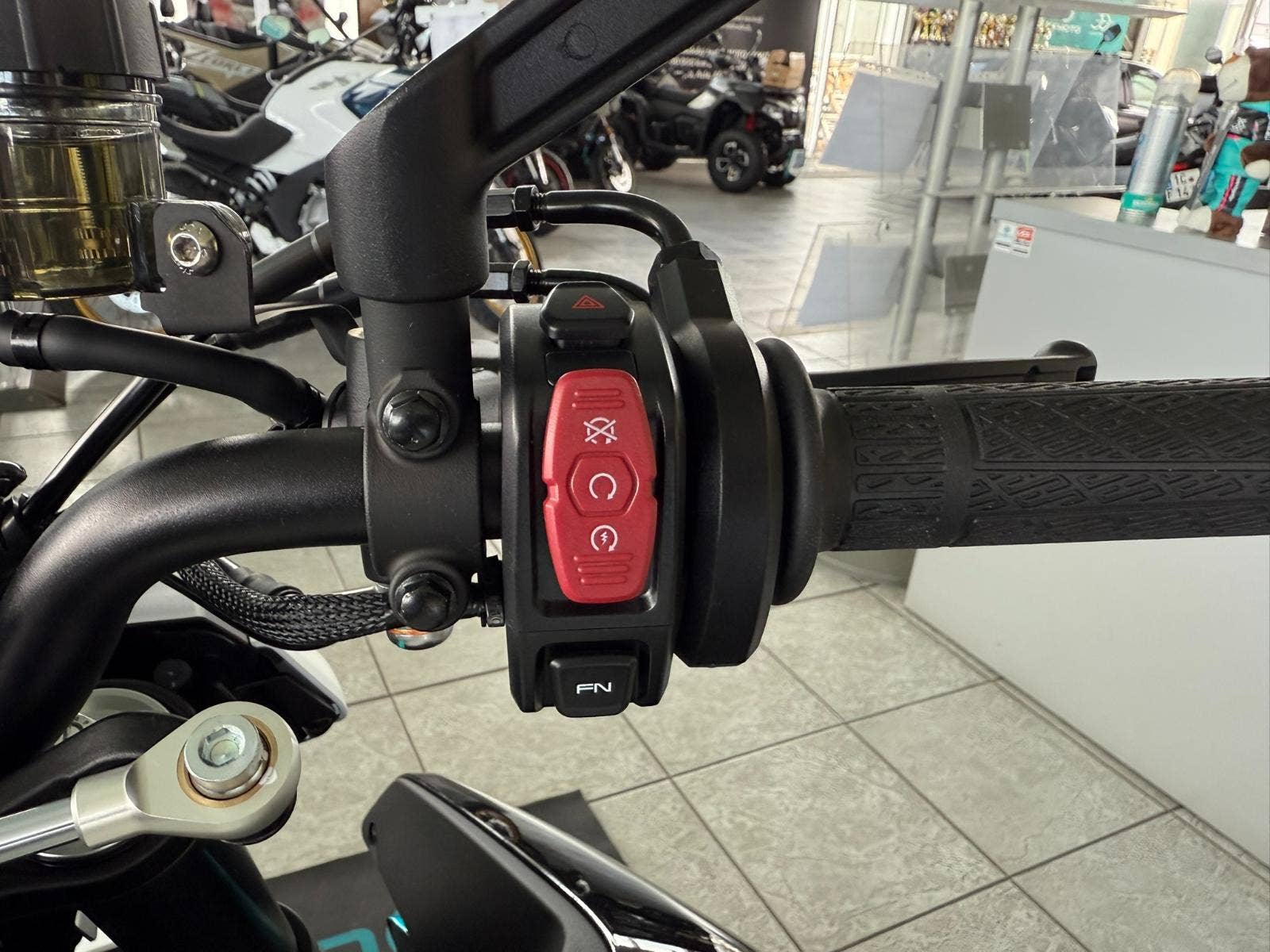 CFMOTO 675 NK