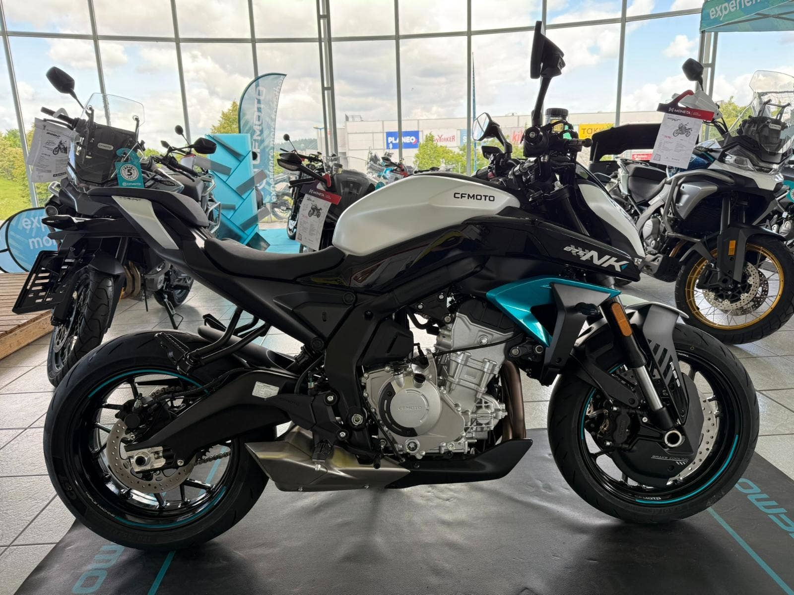 CFMOTO 675 NK