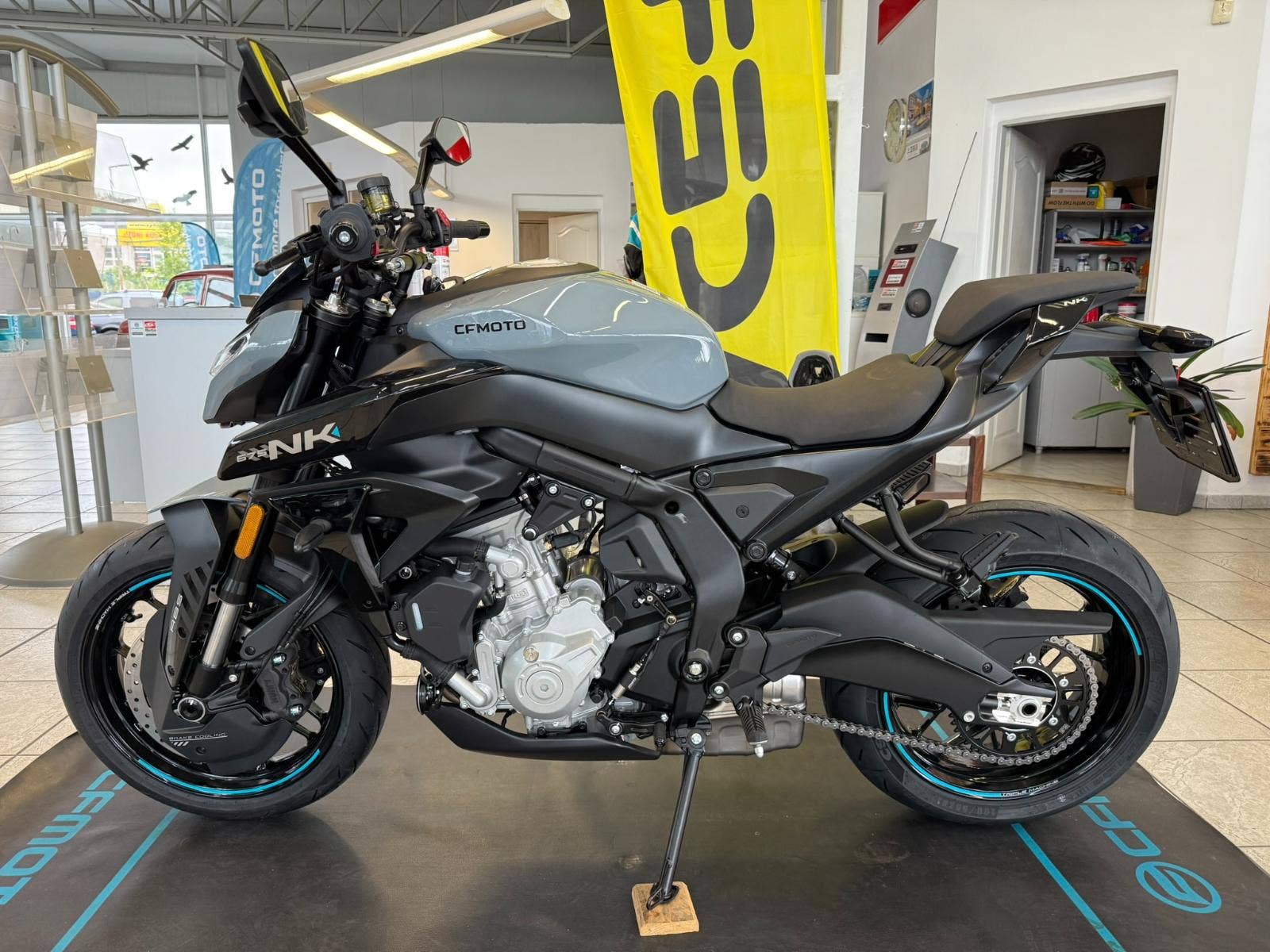 CFMOTO 675 NK