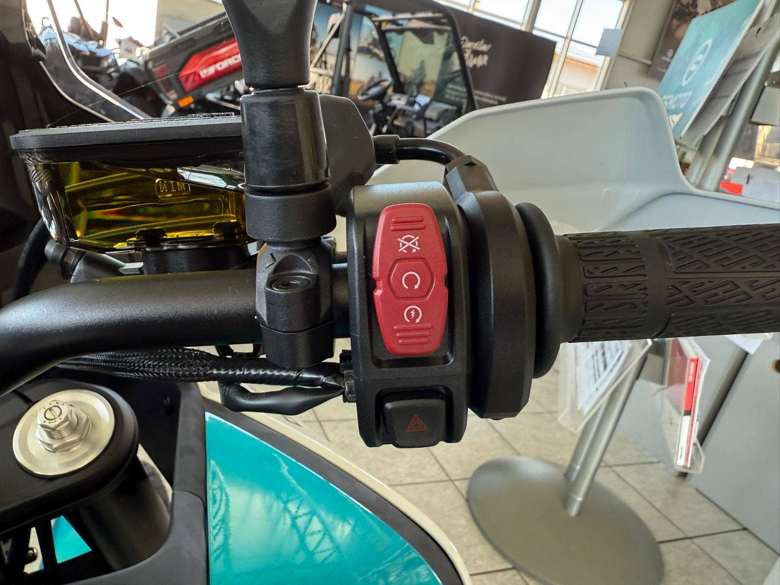 CFMOTO 450 MT-R