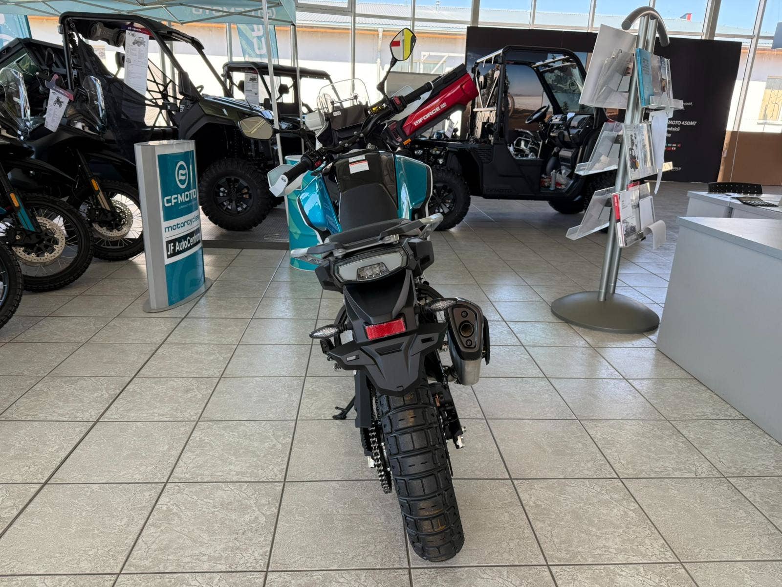 CFMOTO 450 MT-R