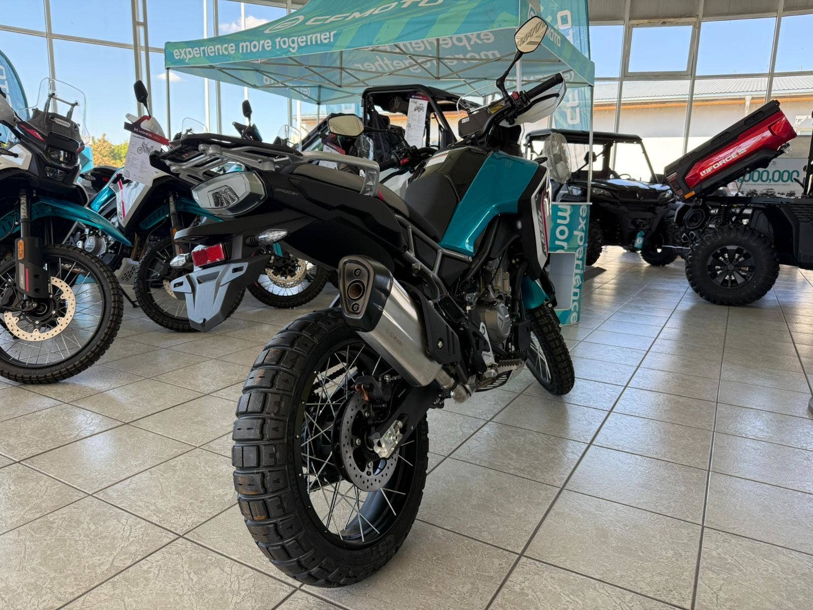 CFMOTO 450 MT-R