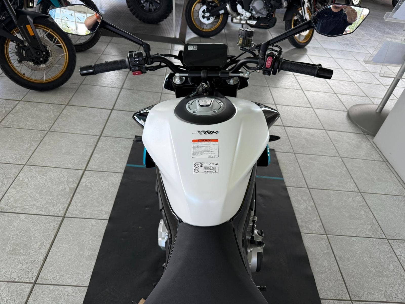 CFMOTO 675 NK