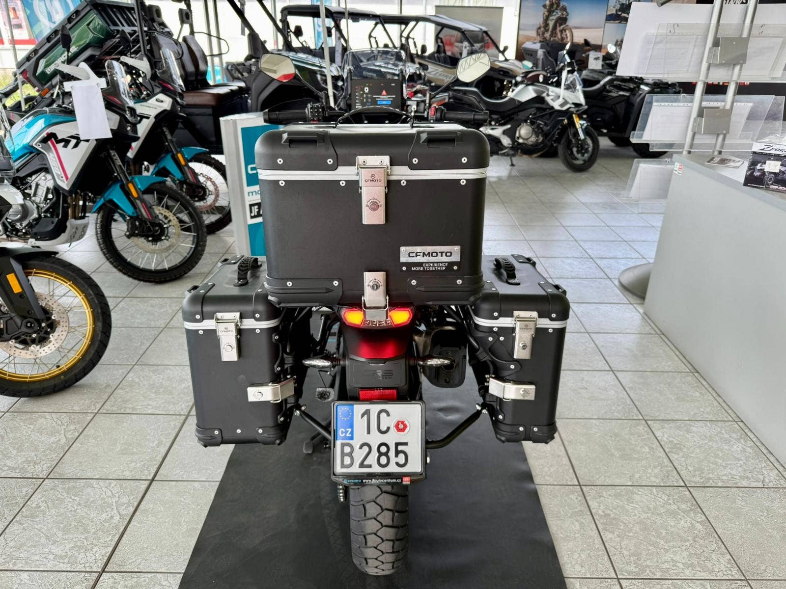 CFMOTO 800 MT