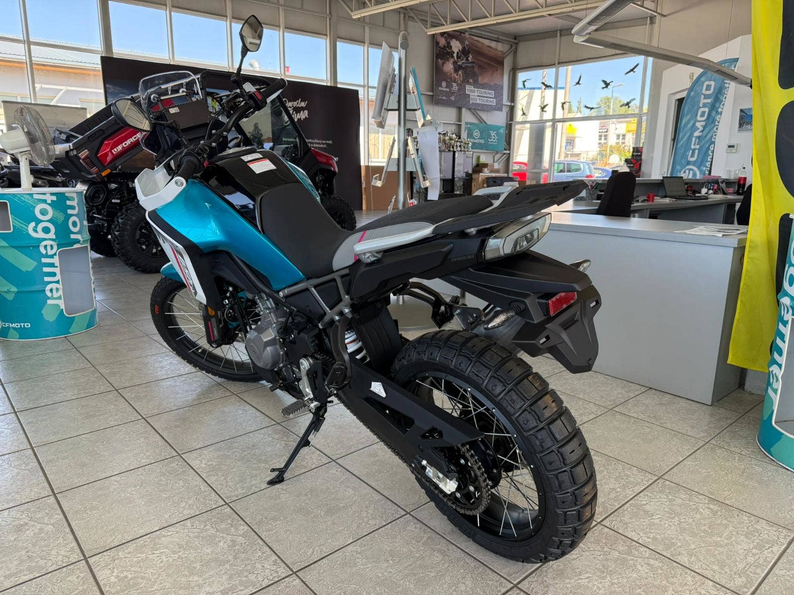 CFMOTO 450 MT-R
