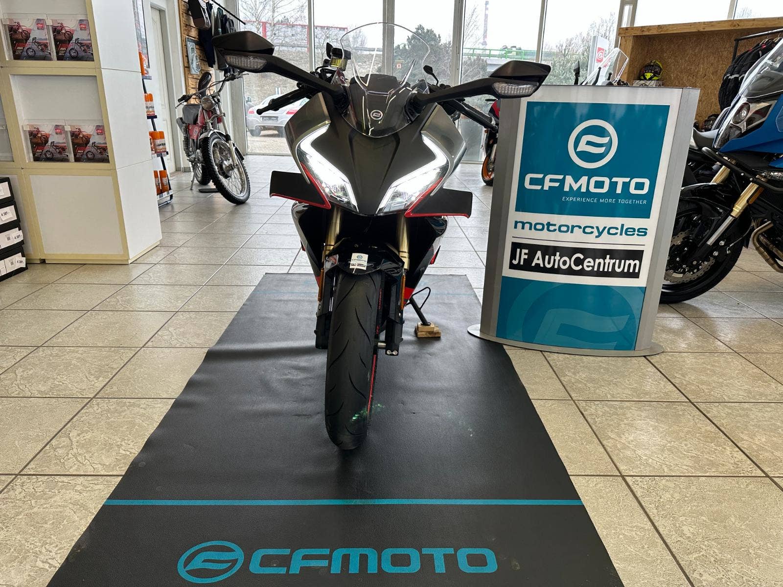 CFMOTO 450 SR