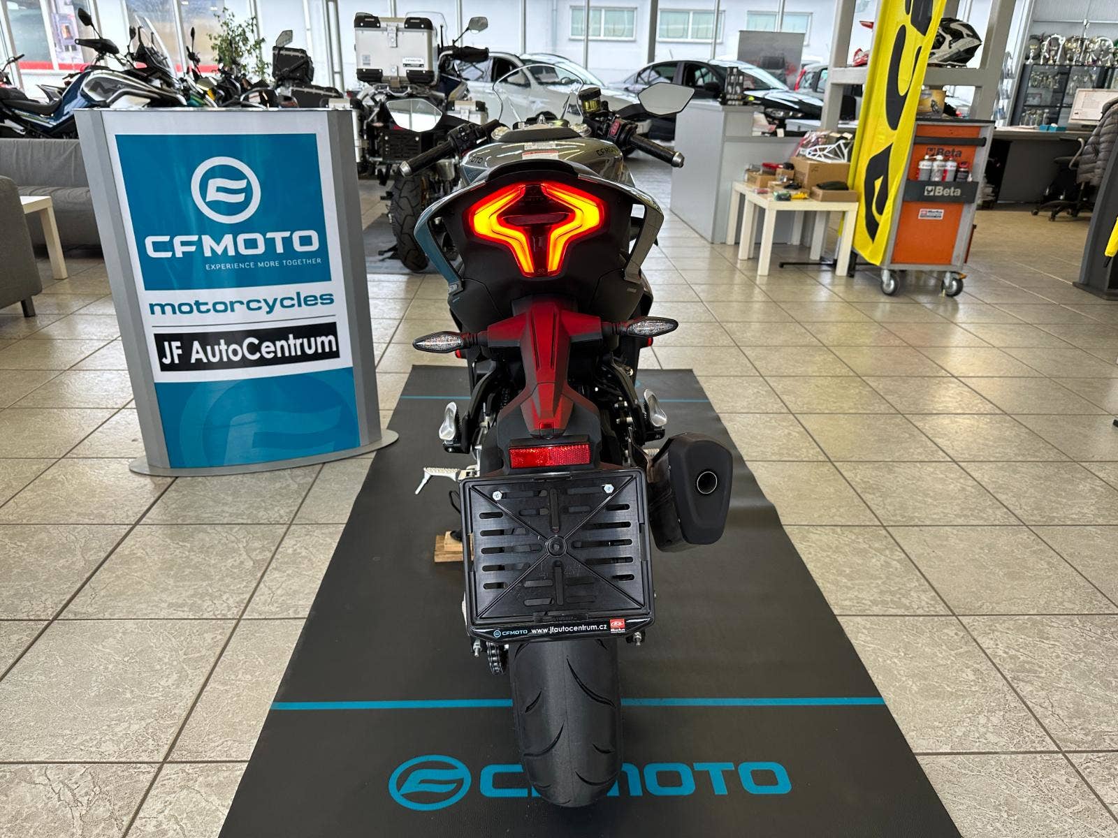 CFMOTO 450 SR