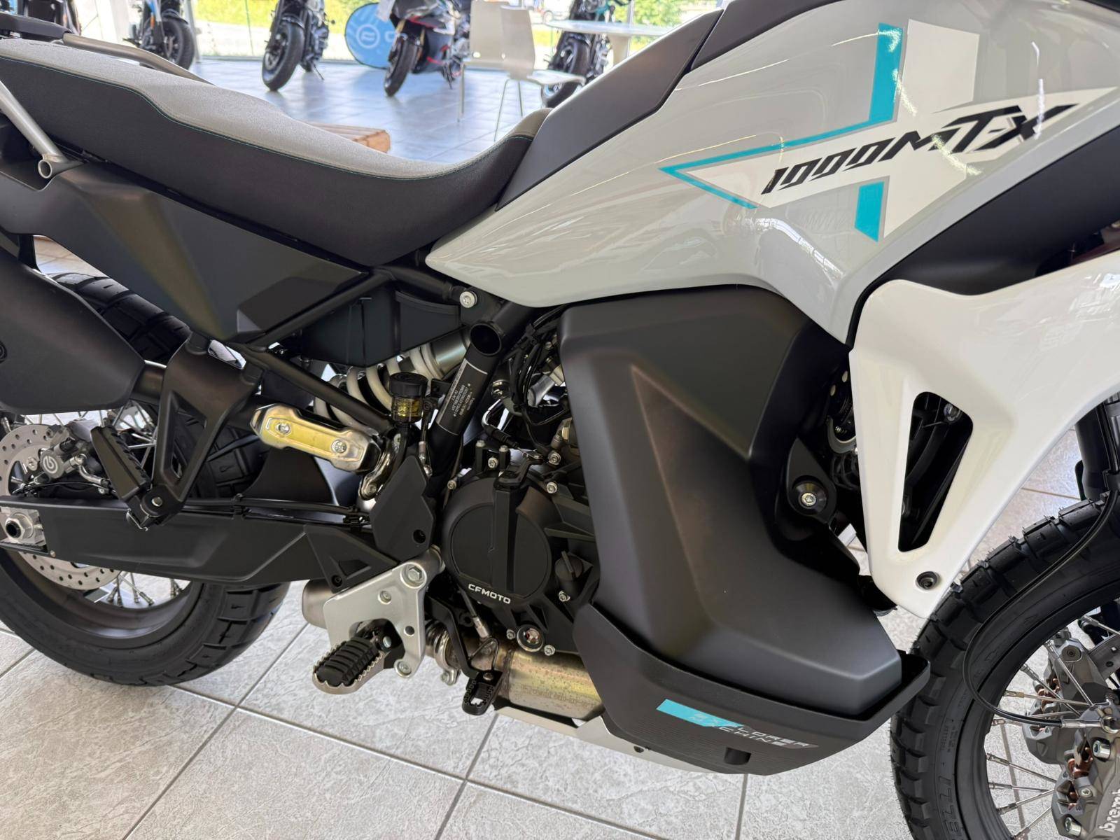 CFMOTO 1000 MT-X