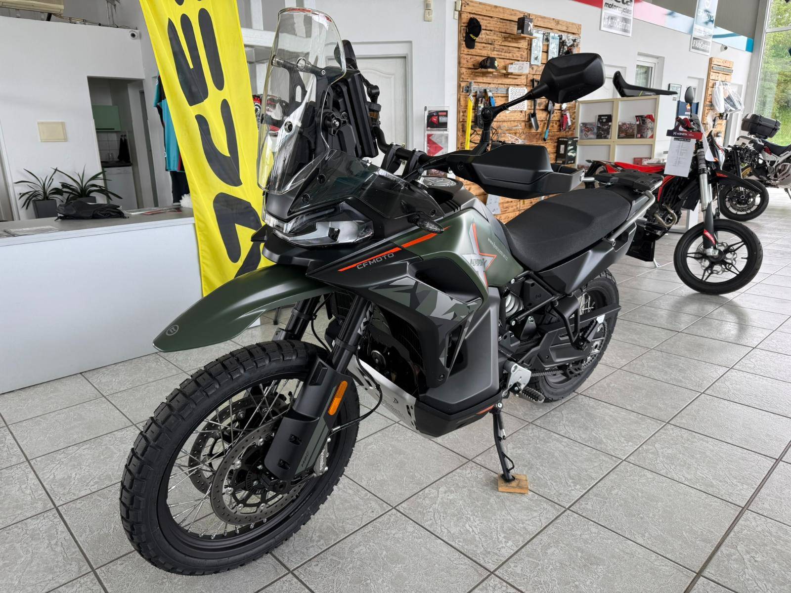 CFMOTO 1000 MT-X