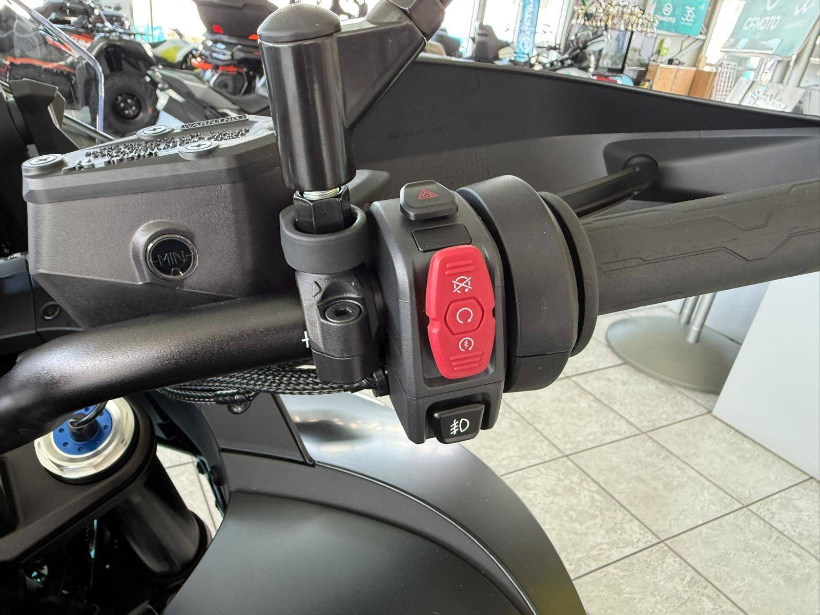CFMOTO 800 MT