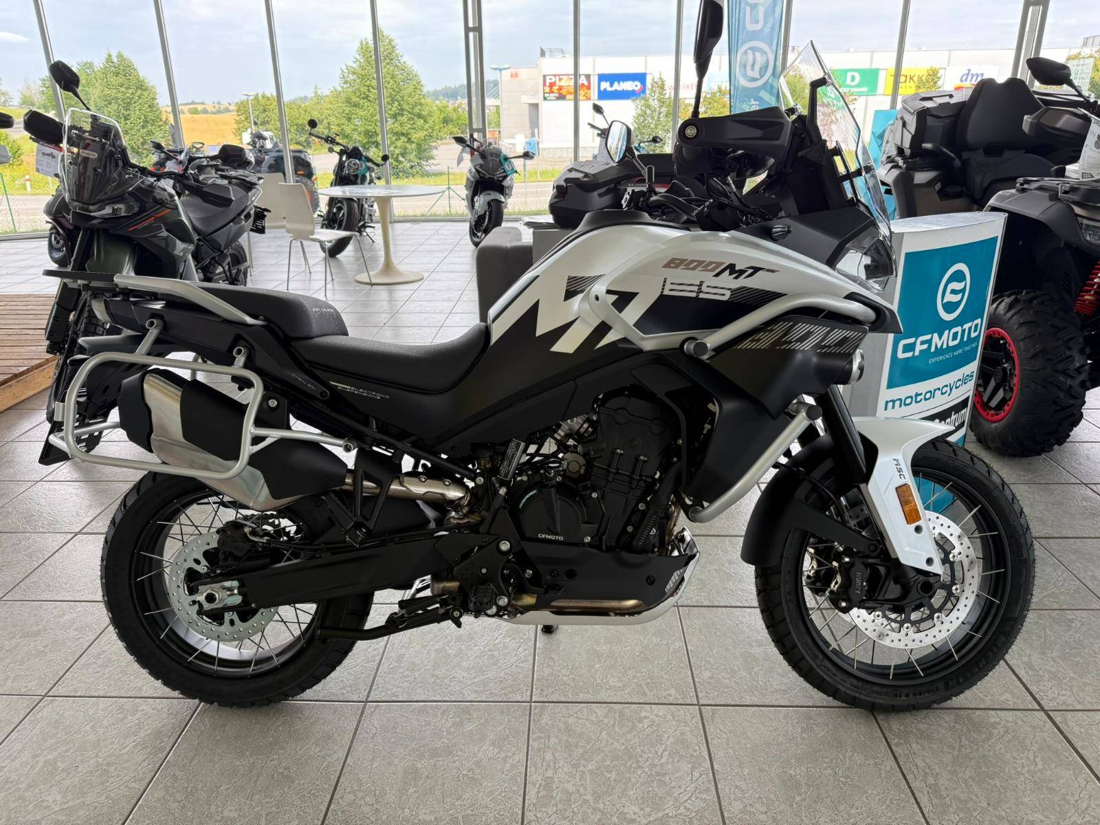 CFMOTO 800 MT