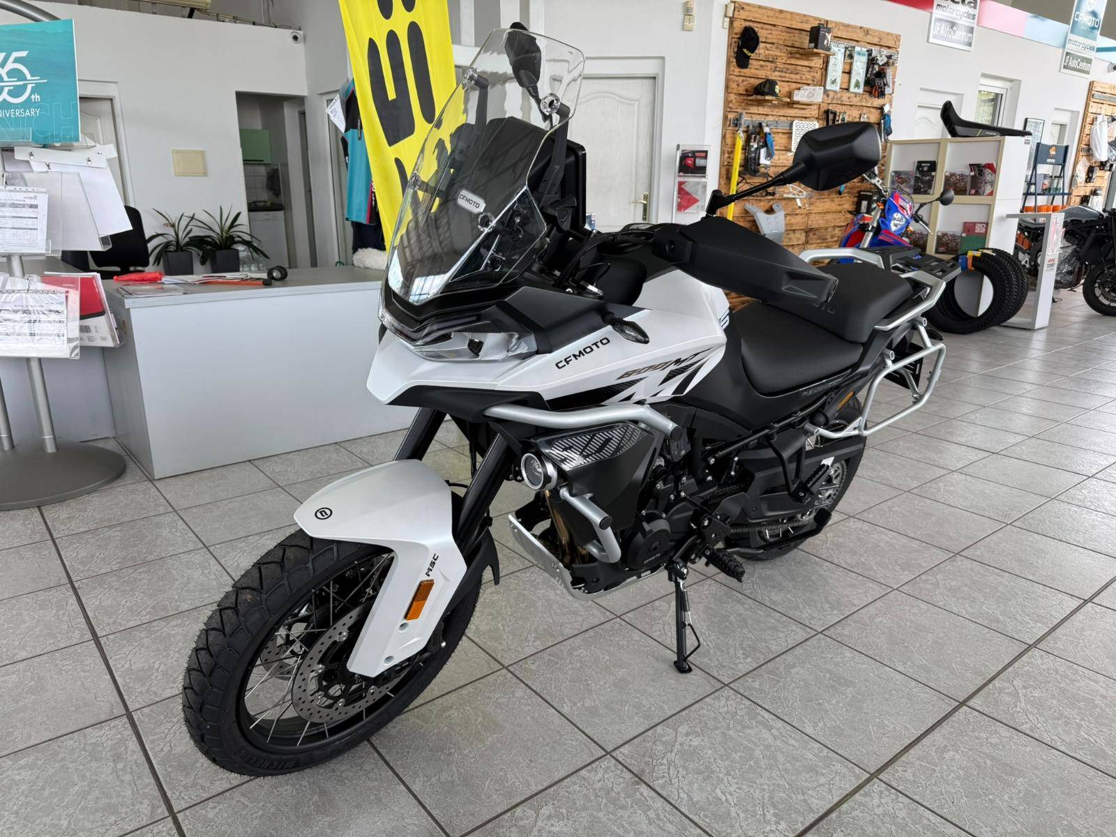 CFMOTO 800 MT