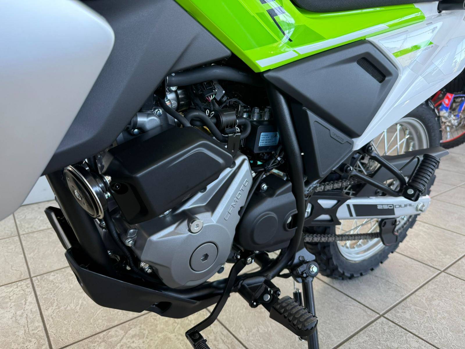 CFMOTO 250 Dual Sport