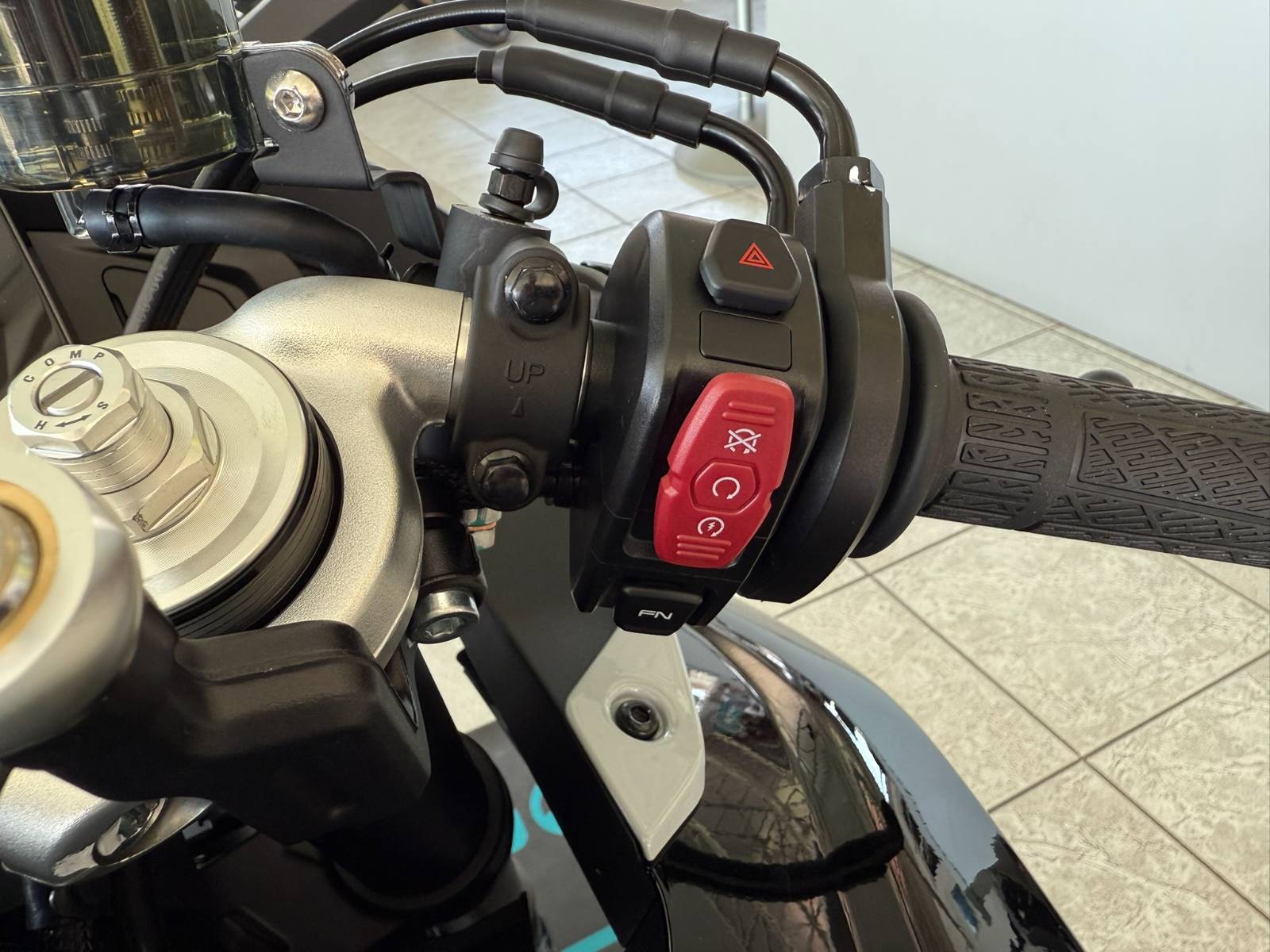 CFMOTO 675 SR-R