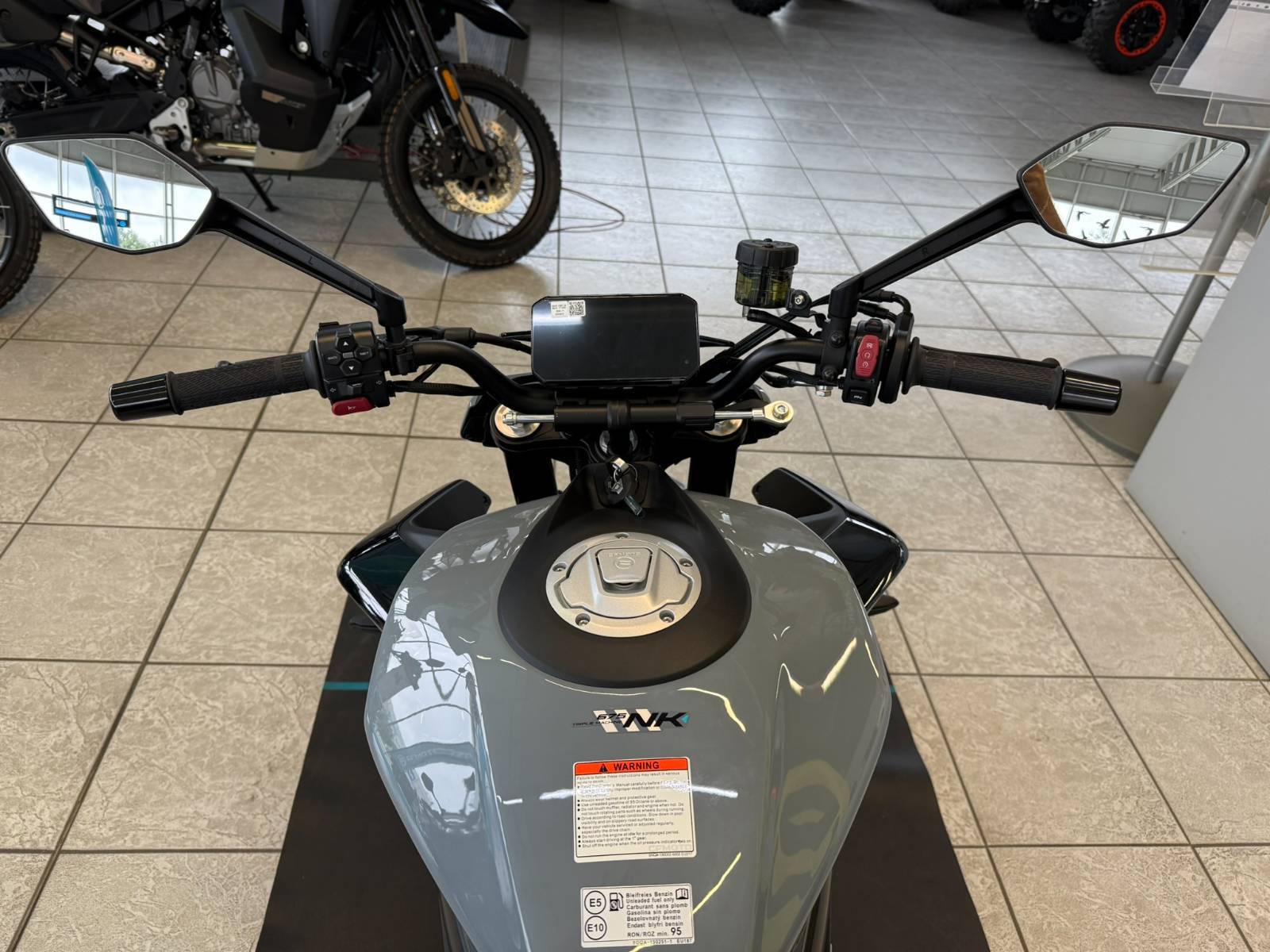 CFMOTO 675 NK